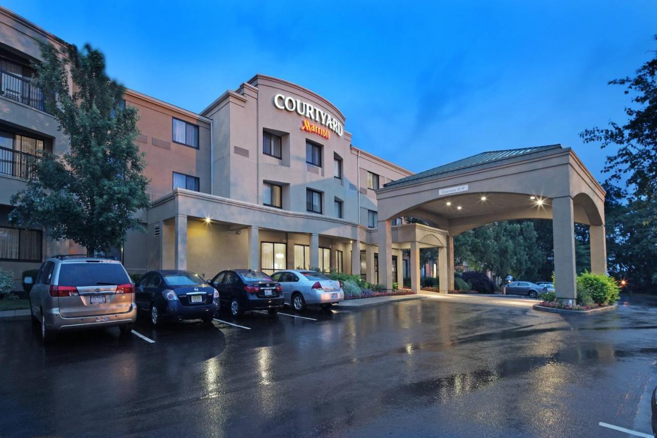 Courtyard By Marriott Providence Warwick Hotel Exterior foto