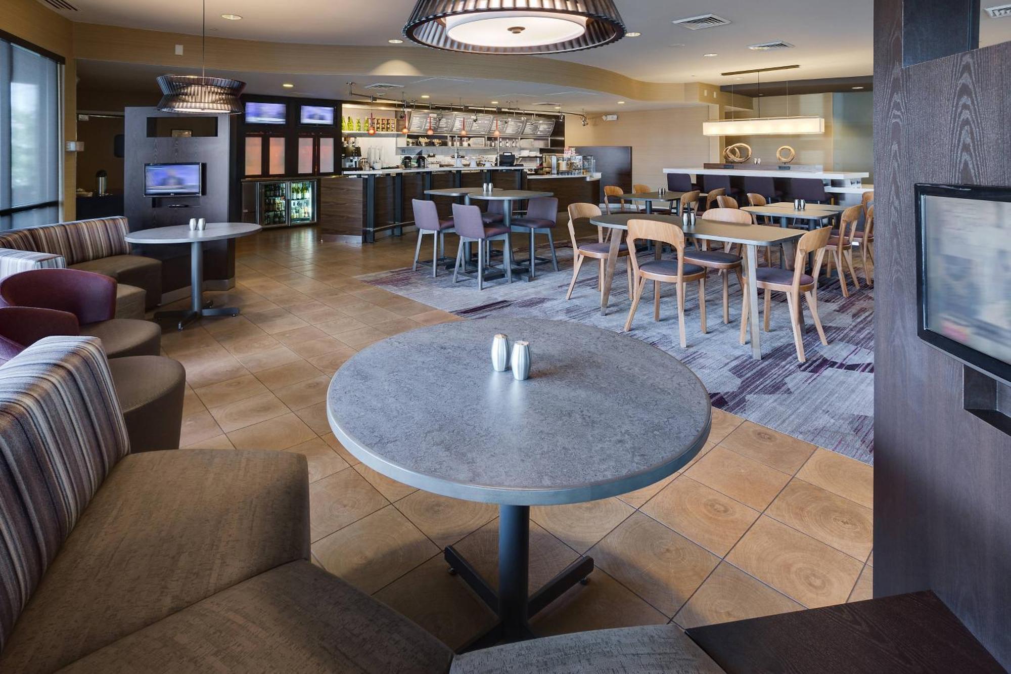 Hotel Courtyard By Marriott Providence Warwick Exterior foto